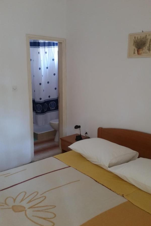 Apartments By The Sea Sveta Nedilja, Hvar - 11433 Sveta Nedelja  Extérieur photo